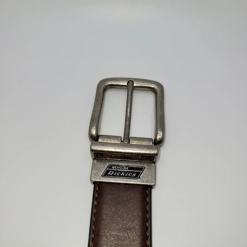 Genuine Dickies Size 44 Brown Leather Belt
